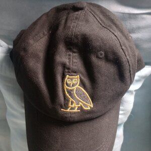 October's Veryown black cap/hat with owl! Lightly used!